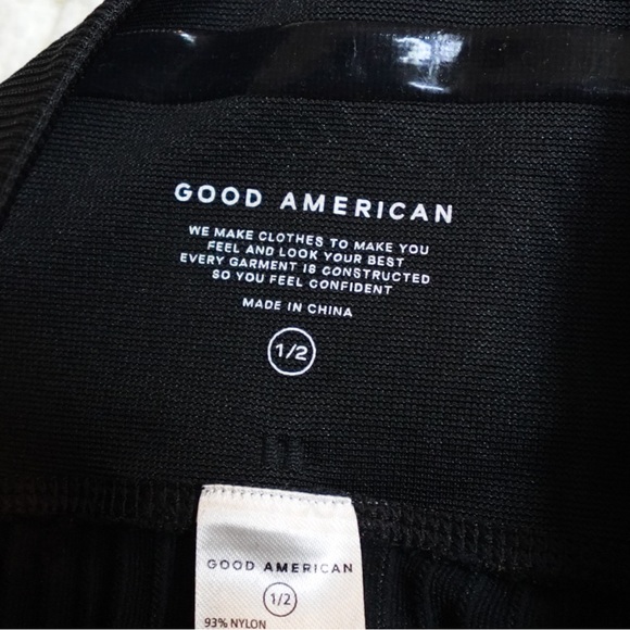 GOOD AMERICAN LEGGINGS WIDE RIB SHINE CLEAN SEAMLESS NWT BLACK - Picture 4 of 8